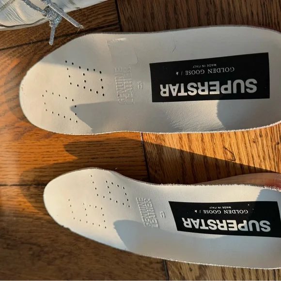 Golden Goose Superstars - Picture 5 of 7